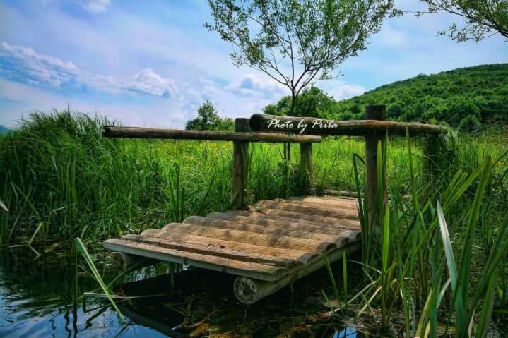 Holiday House Leona Otocac Ngoại thất bức ảnh