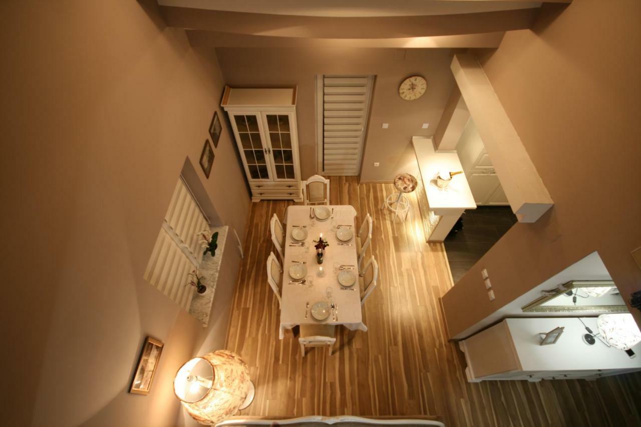 Holiday House Leona Otocac Ngoại thất bức ảnh